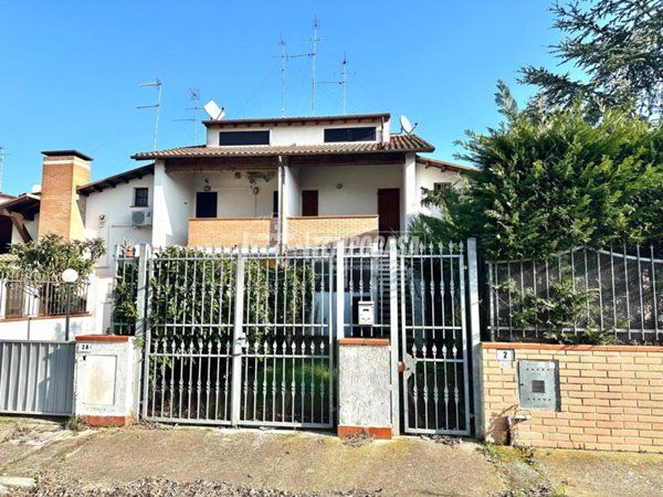 appartamento in vendita a Comacchio in zona Porto Garibaldi