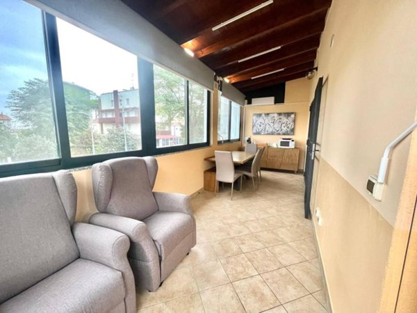 casa indipendente in vendita a Comacchio in zona Lido degli Estensi