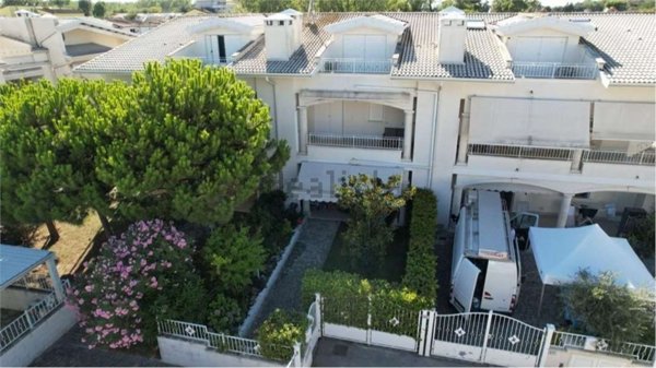 appartamento in vendita a Comacchio in zona Lido di Pomposa