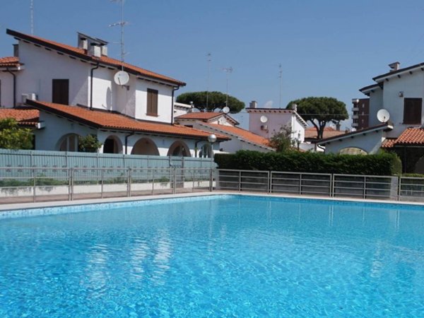 casa indipendente in vendita a Comacchio in zona Lido delle Nazioni