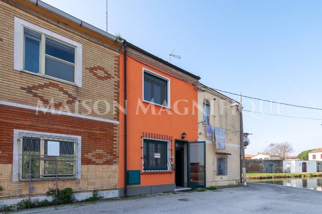 casa indipendente in vendita a Comacchio