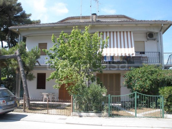 casa indipendente in vendita a Comacchio in zona Lido di Spina