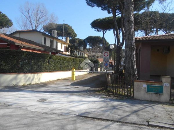 casa indipendente in vendita a Comacchio in zona Lido degli Estensi