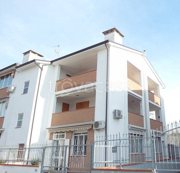 appartamento in vendita a Comacchio in zona Porto Garibaldi