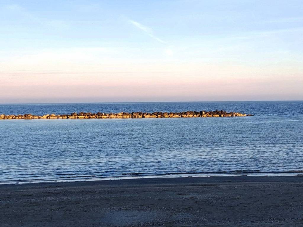 appartamento in vendita a Comacchio in zona Lido degli Scacchi