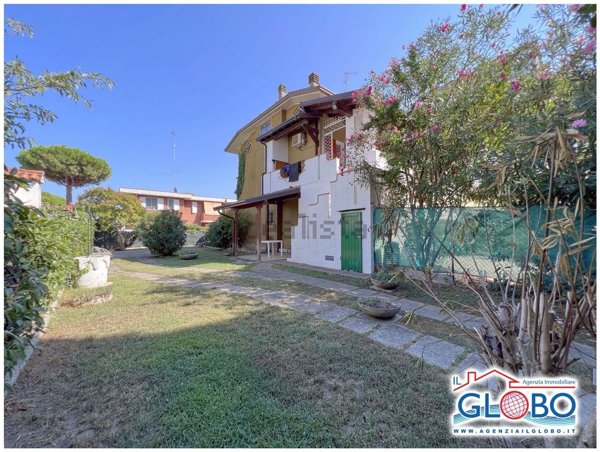casa indipendente in vendita a Comacchio in zona Lido delle Nazioni