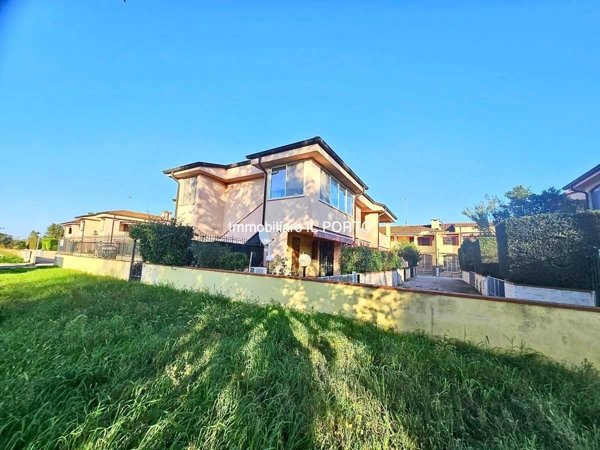 casa indipendente in vendita a Comacchio in zona Lido degli Scacchi