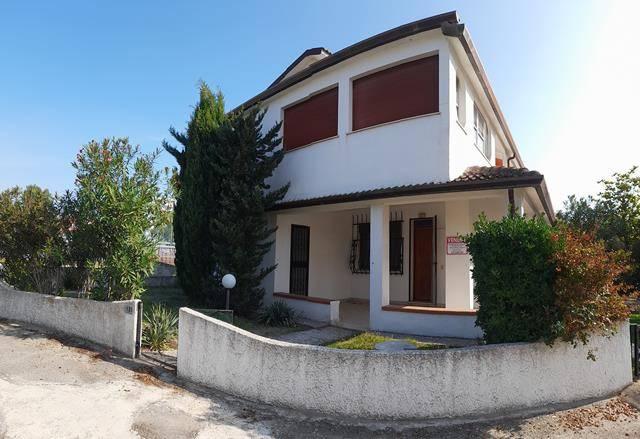 casa indipendente in vendita a Comacchio in zona Lido di Pomposa