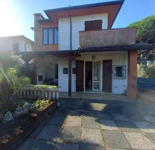 appartamento in vendita a Comacchio in zona Lido di Pomposa