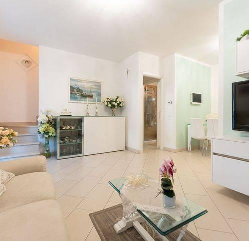 casa indipendente in vendita a Comacchio in zona Lido degli Estensi