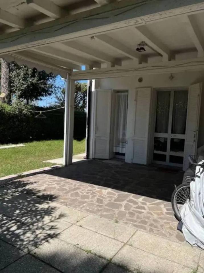 casa indipendente in vendita a Comacchio in zona Lido di Spina