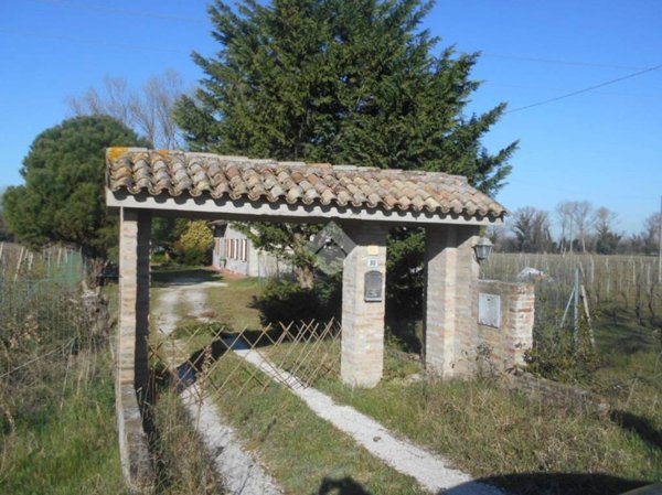 casa indipendente in vendita a Comacchio in zona San Giuseppe