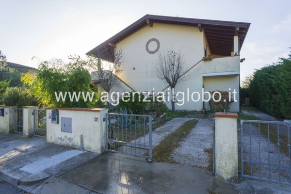 appartamento in vendita a Comacchio in zona Lido di Volano