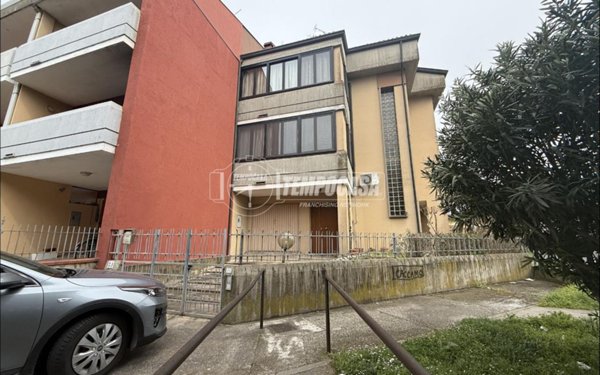 casa indipendente in vendita a Comacchio in zona Porto Garibaldi