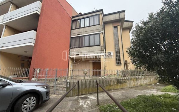 casa indipendente in vendita a Comacchio