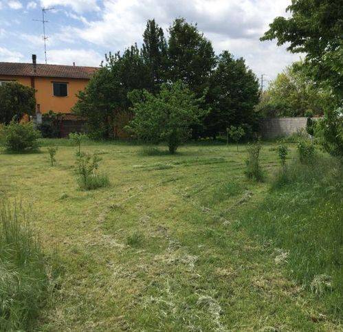 terreno edificabile in vendita a Comacchio in zona Volania