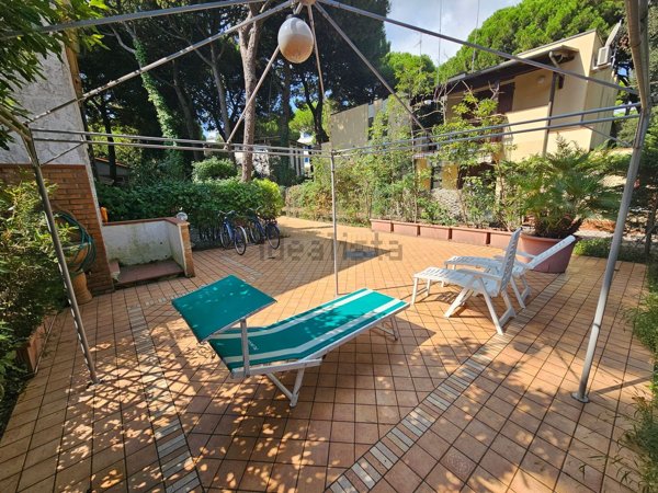 casa indipendente in vendita a Comacchio in zona Lido degli Estensi