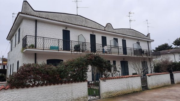 appartamento in vendita a Comacchio in zona Lido delle Nazioni