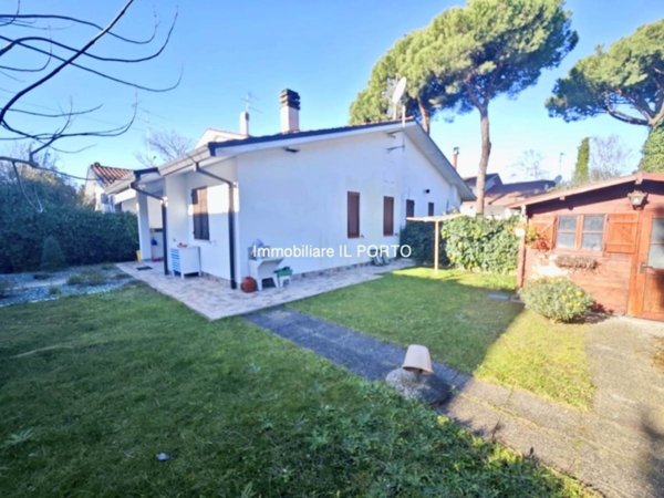 casa indipendente in vendita a Comacchio in zona Lido di Volano