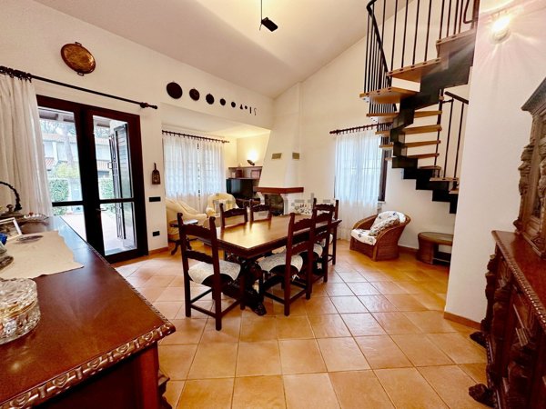 casa indipendente in vendita a Comacchio in zona Lido di Spina