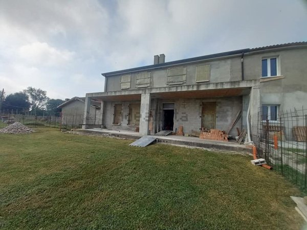 casa indipendente in vendita a Comacchio