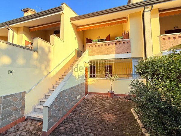 casa indipendente in vendita a Comacchio in zona Lido delle Nazioni