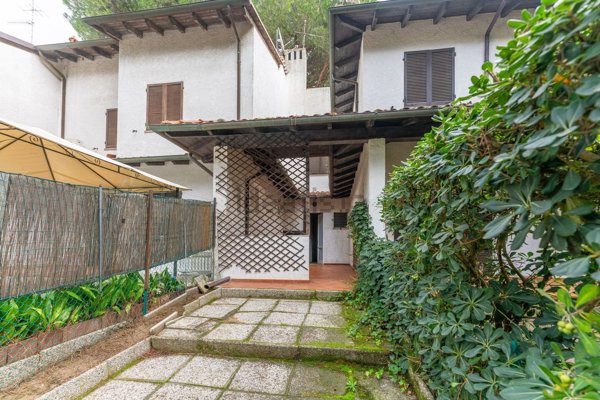 casa indipendente in vendita a Comacchio in zona Lido di Spina