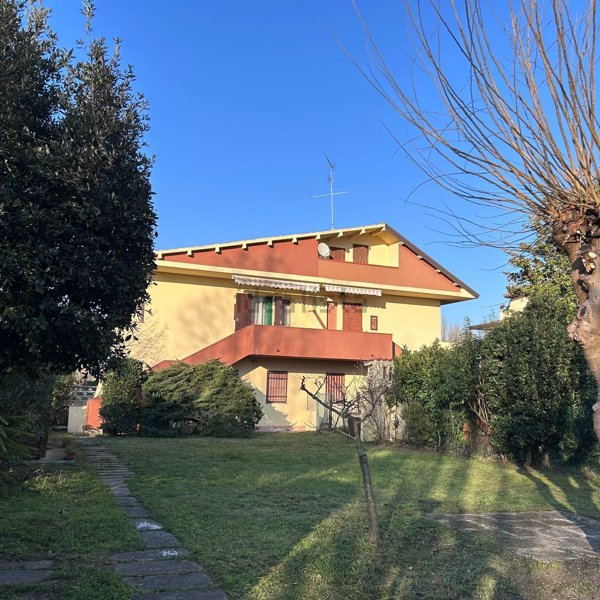 casa indipendente in vendita a Comacchio