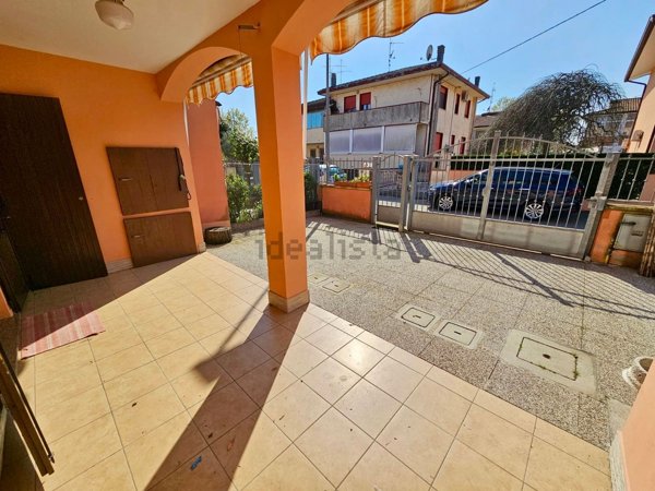 casa indipendente in vendita a Comacchio in zona San Giuseppe