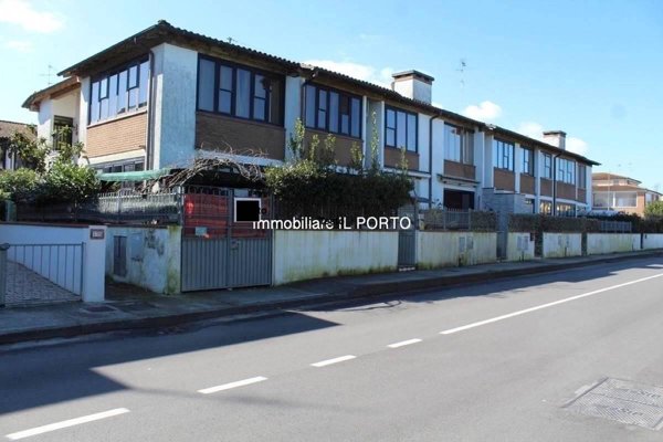 appartamento in vendita a Comacchio in zona Lido degli Estensi