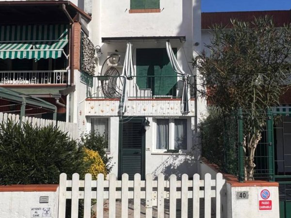 appartamento in vendita a Comacchio in zona Lido delle Nazioni