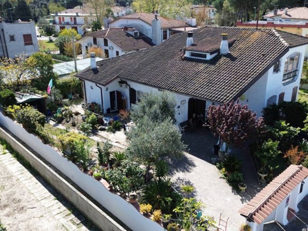 casa indipendente in vendita a Comacchio