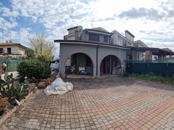 casa indipendente in vendita a Comacchio