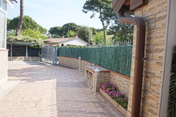 casa indipendente in vendita a Comacchio in zona Lido delle Nazioni