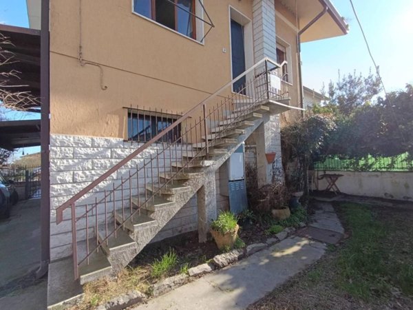 appartamento in vendita a Comacchio in zona Vaccolino