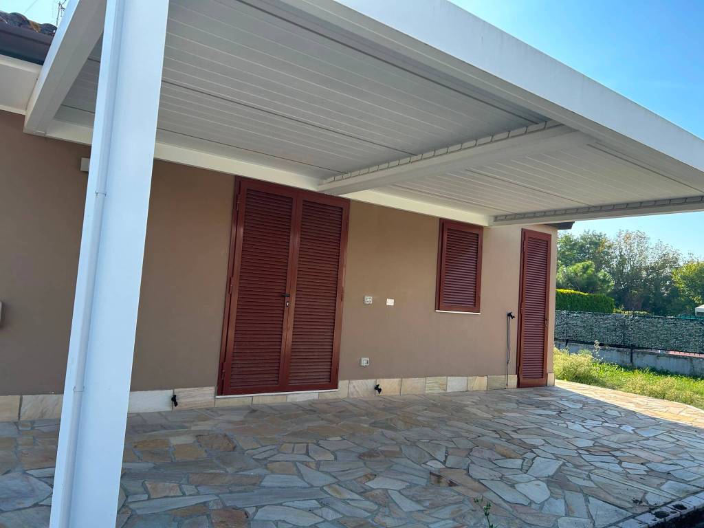 casa indipendente in vendita a Comacchio in zona Lido delle Nazioni