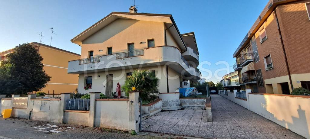 casa indipendente in vendita a Comacchio in zona San Giuseppe