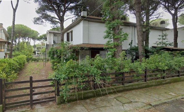 casa indipendente in vendita a Comacchio in zona Lido di Spina