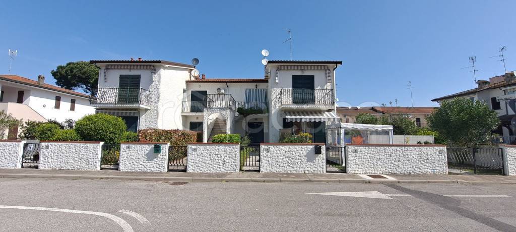 appartamento in vendita a Comacchio in zona Lido degli Scacchi