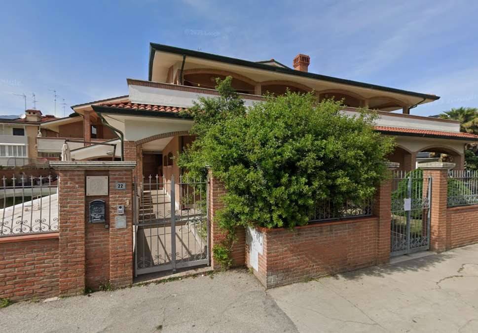 appartamento in vendita a Comacchio in zona Porto Garibaldi