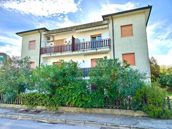 appartamento in vendita a Comacchio in zona Porto Garibaldi