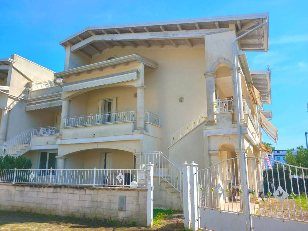 casa indipendente in vendita a Comacchio in zona Lido di Pomposa