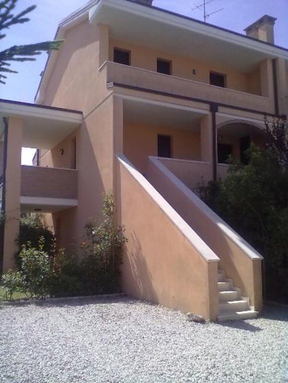 casa indipendente in vendita a Comacchio in zona Lido degli Estensi