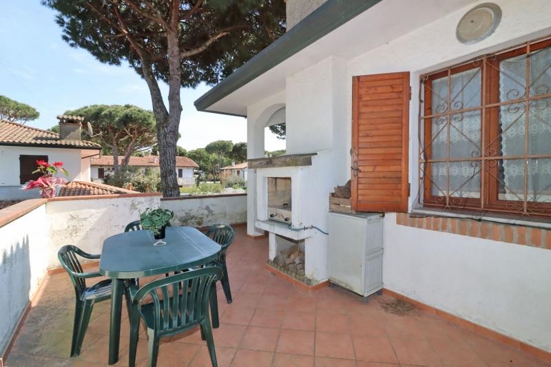casa indipendente in vendita a Comacchio in zona Lido di Spina