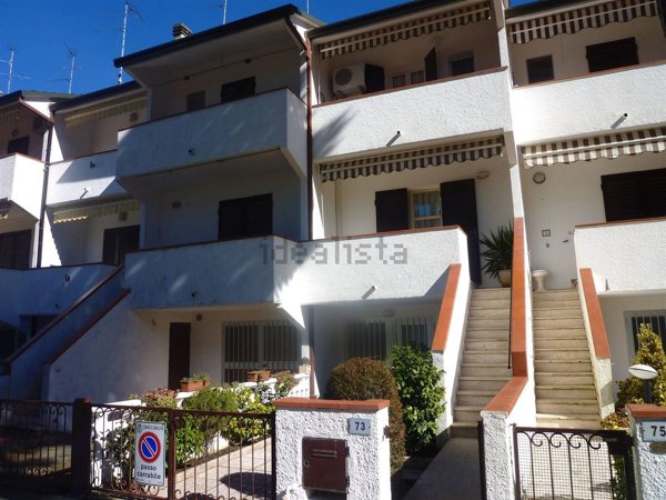 casa indipendente in vendita a Comacchio in zona Lido degli Estensi