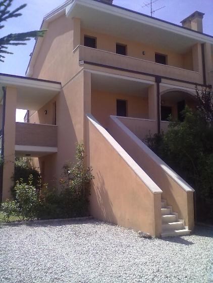 casa indipendente in vendita a Comacchio in zona Lido degli Estensi