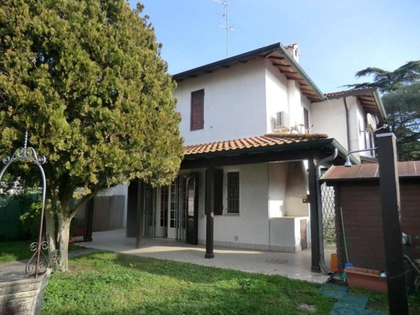 casa indipendente in vendita a Comacchio