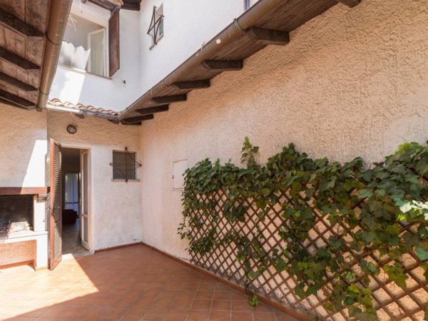 casa indipendente in vendita a Comacchio in zona Lido di Spina