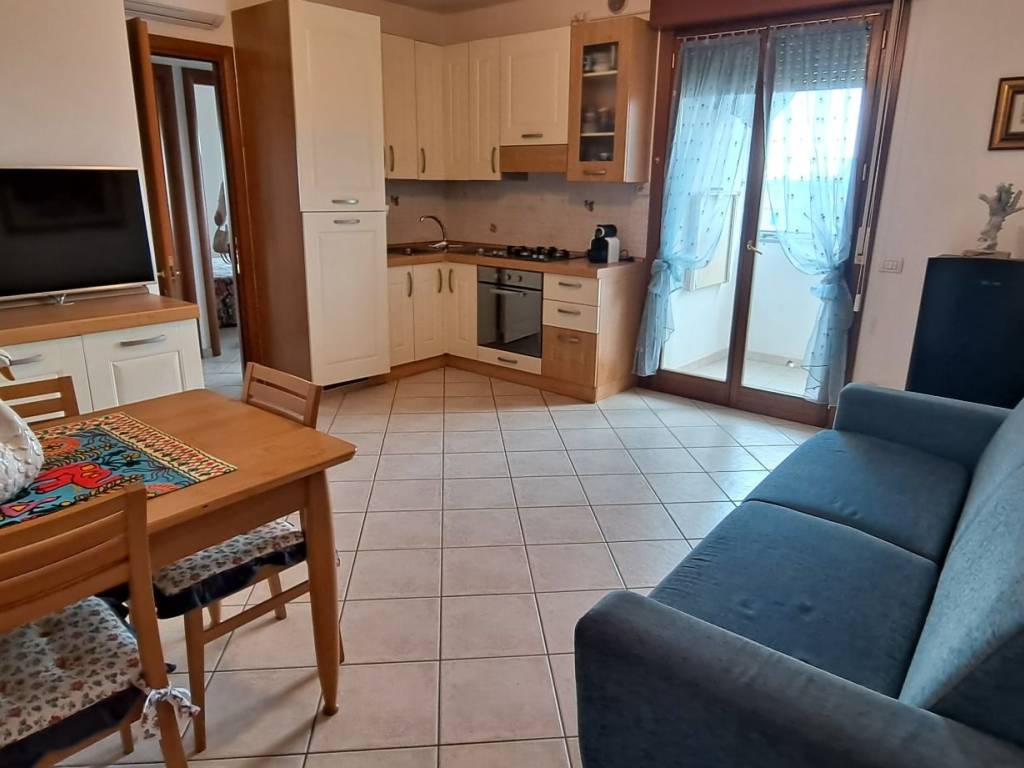 appartamento in vendita a Comacchio in zona Lido degli Scacchi