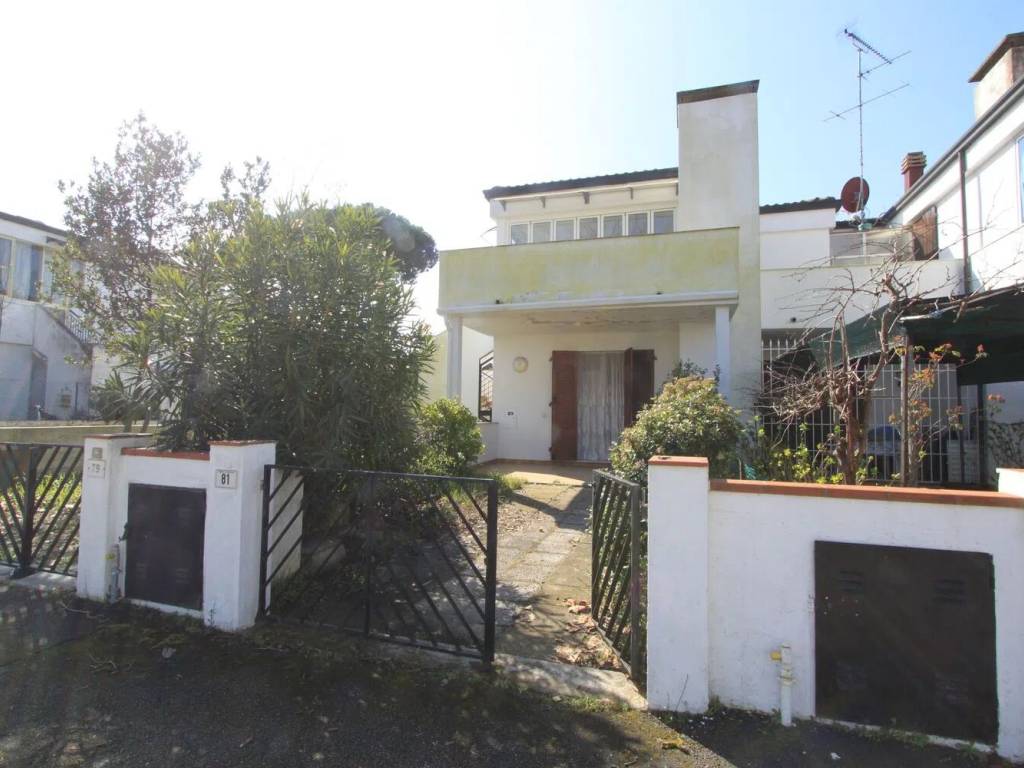 appartamento in vendita a Comacchio in zona Lido di Volano